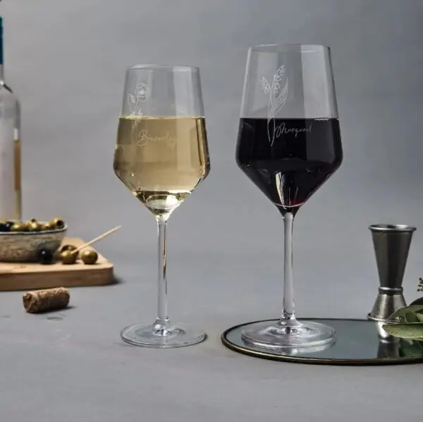 YOU'RE SPECIAL Engraved Birth Month Flower Stemless Wine Glass - Image 4