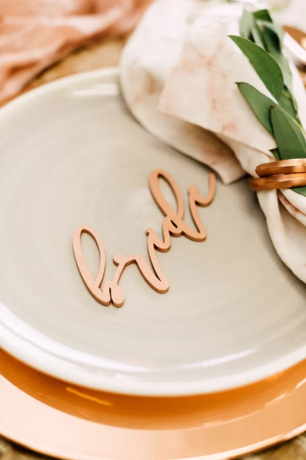 Elegant Bride & Groom Place Cards - Wood - Image 4